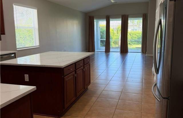 2461 Sutherland Court Gallery 3