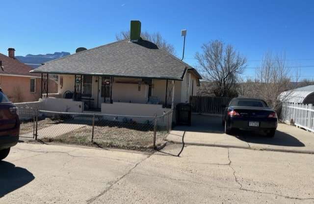 922 Robinson Avenue photos photos