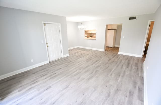 8201-71 Sun Spring Circle - 8201 Sun Spring Cir, Orange County, FL 32825