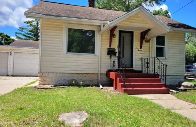 229 Idlewild Street photos photos