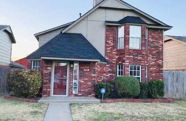 4-bed 2-bath 2-car For lease SW Moore photos photos
