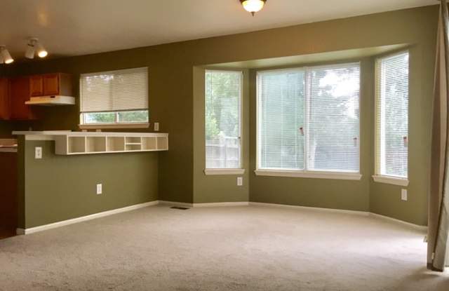 12941 South Carson Court Gallery 3