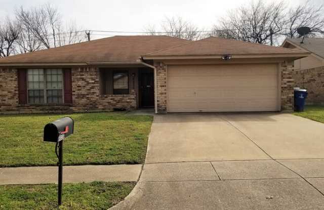6036 Birchhill Road - 6036 Birchill Road, Watauga, TX 76148