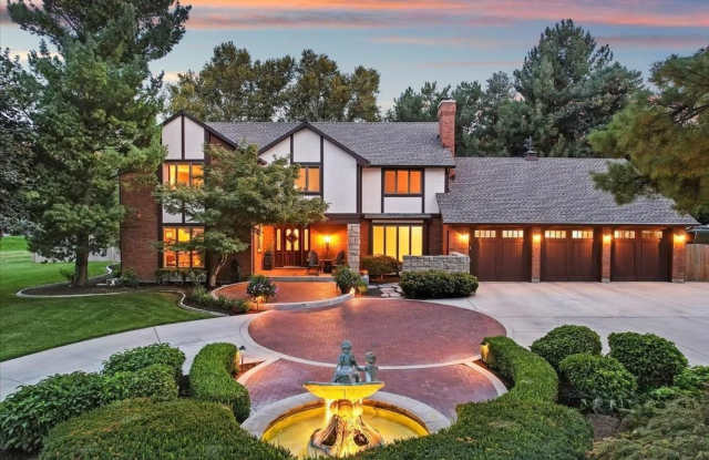 Luxury 5-Bedroom Home with Pool, Hot Tub  Acre Lot in Boise! photos photos