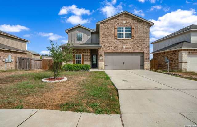 5-BEDROOM HOME IN LUCKEY RANCH photos photos