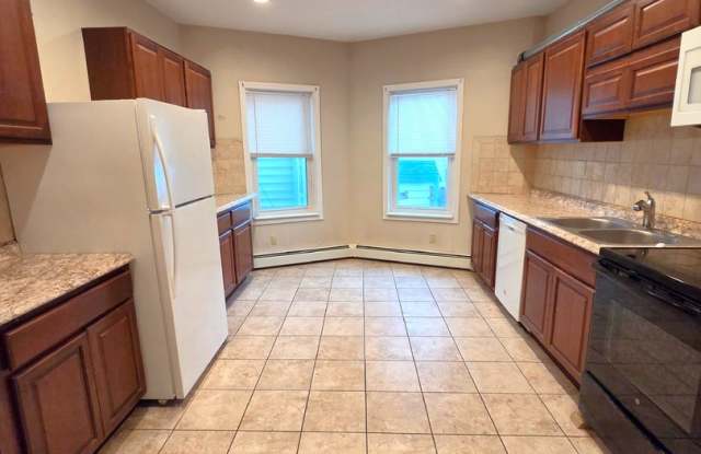 **Cranston/Village Neighborhood First Floor Two Bed/Two Bath - $1,895** Gallery 4