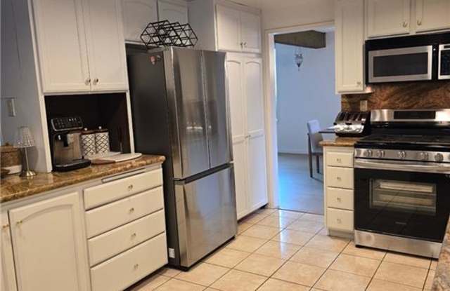 3467 Emerald Isle Drive photos photos