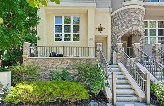 1038 Morse Avenue Gallery 1