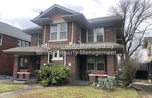 Large upstairs apartment in Midtown! photos photos