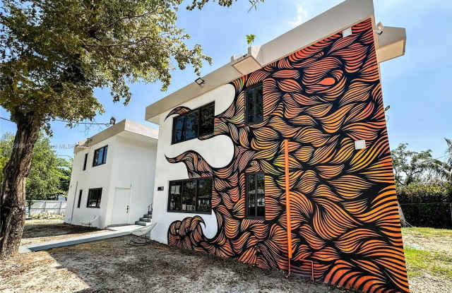 190 NW 69th St photos photos