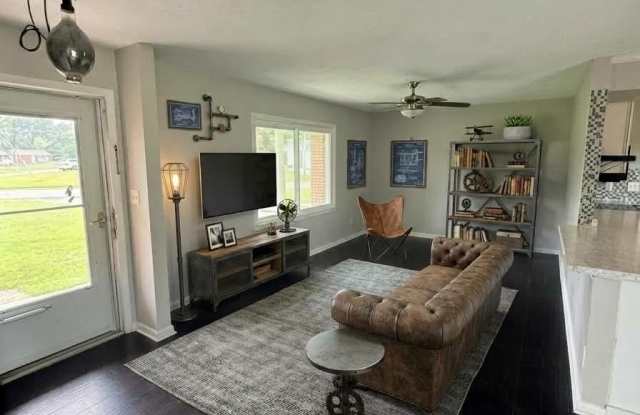 306 Tall Pine Road Gallery 3