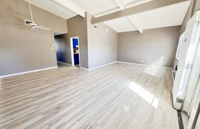 Beautiful 3-bedroom, 1-bathroom Townhouse Gallery 4