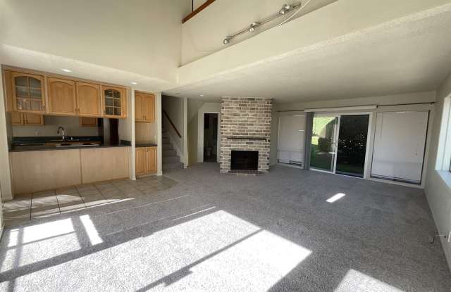 2349 Caringa Way #3 Gallery 2