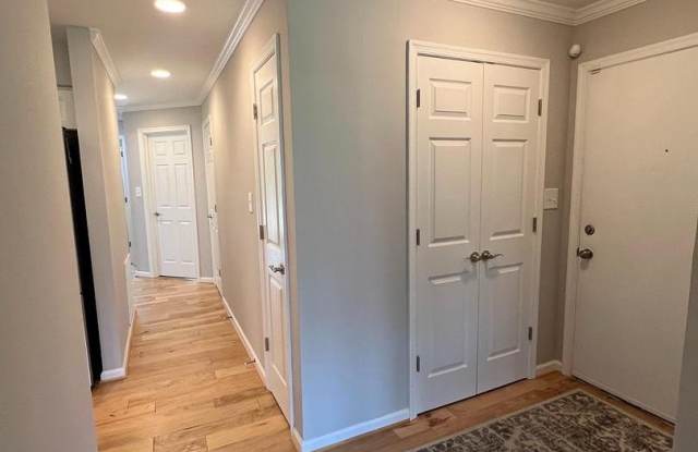 1129 LAKE HERON DR #3A Gallery 4