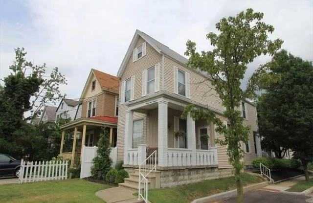 3900 Edwards Road photos photos