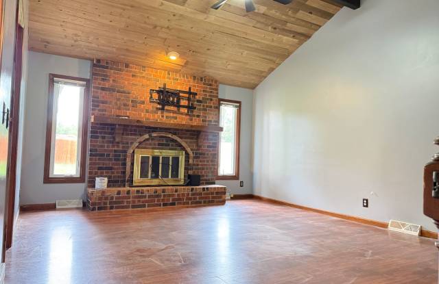 6118 N 27th St. Terrace Country Club, MO 64505 Gallery 3