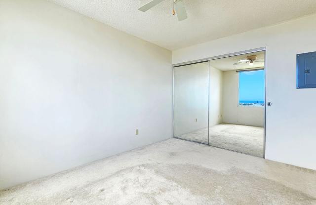 Partly Furnished 1-Bedroom 1-Bath with 1 parking @ 215 N KING STREET Gallery 4