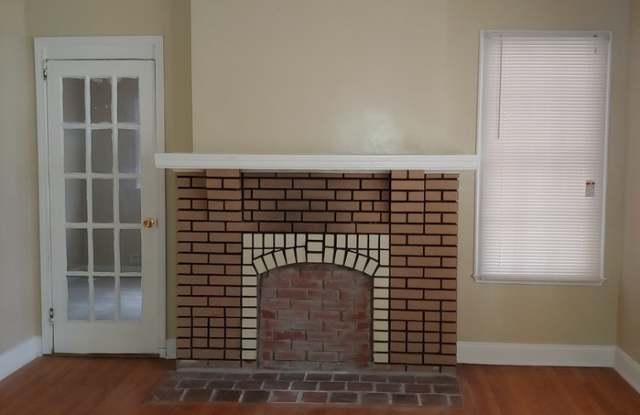 808 North Elizabeth Place Northwest Gallery 3