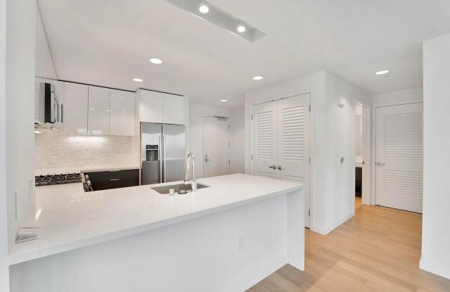 10 Innes Ct Unit 307 Gallery 2