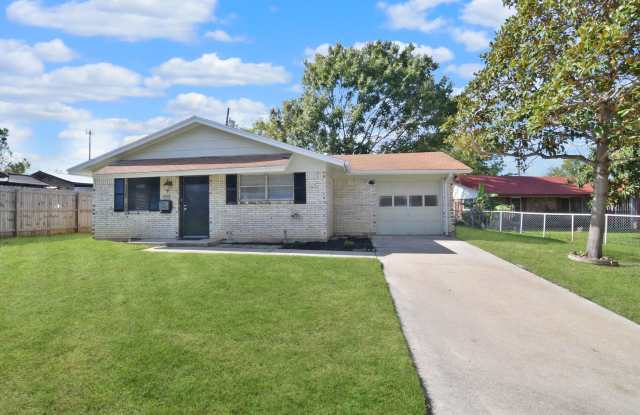 1213 Meadow Dr photos photos