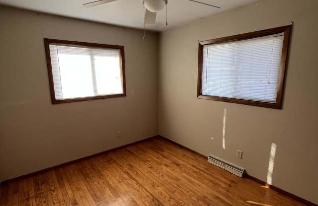 1510 S 38th St. Gallery 2