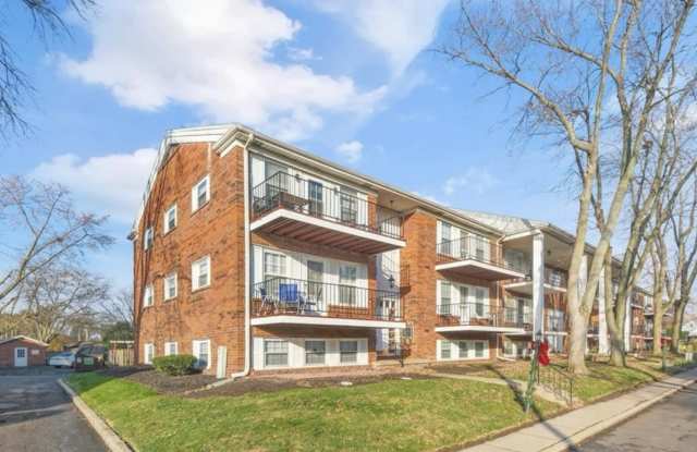 3217 Glanzman Rd - 3217 Glanzman Road, Toledo, OH 43614