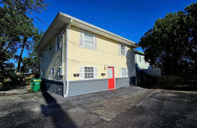 2nd Floor Cocoa Village Bungalow, Including Electric and Water! photos photos