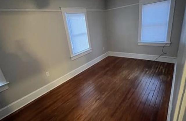 502 N. Loudoun St. #B Gallery 4