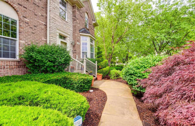 312 Camargo Court Gallery 4