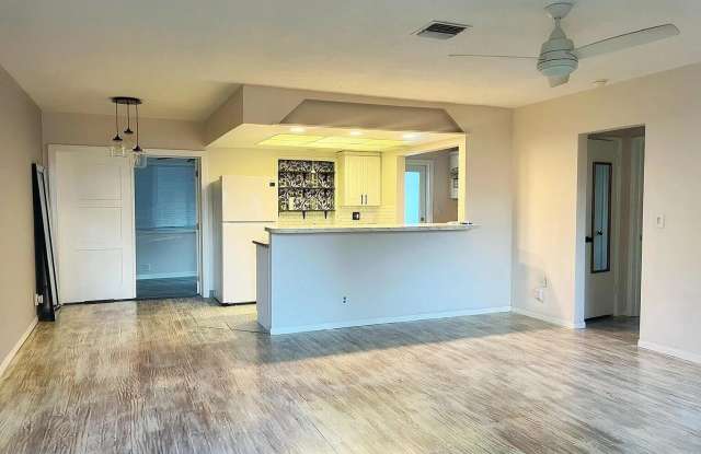 1521 SW 1st Terrace Gallery 2
