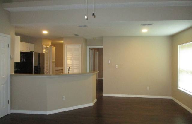 1222 Elmwood St. Gallery 3