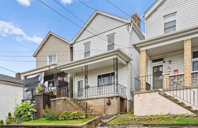 Cute Refreshed 3 Bedroom with Central Air Gallery 3