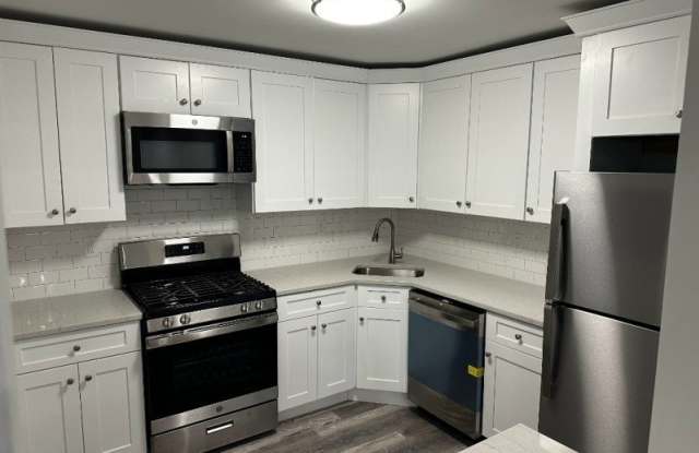 42 Crabapple Ln - 42 Crabapple Lane, Franklin Park, NJ 08823