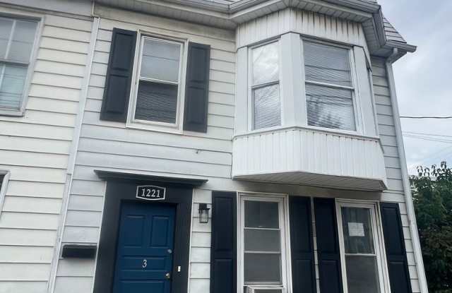 Philadelphia St E 1221 - Frantz photos photos