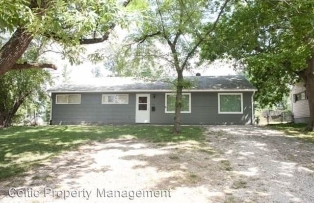 11401 Palmer Ave. - 11401 Palmer Avenue, Kansas City, MO 64134