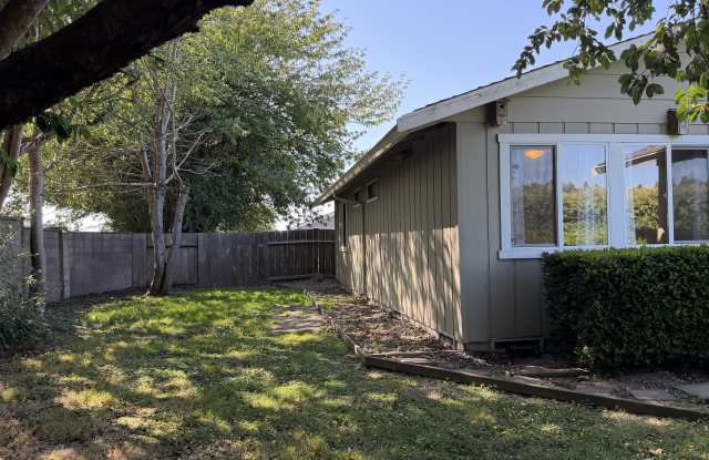 1701 Antoine Avenue Gallery 3