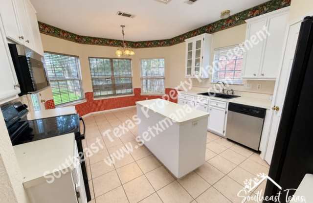 7920 Buttercup Drive Gallery 4