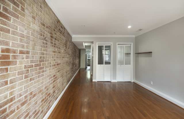 1122 K Street Southeast - 1 photos photos