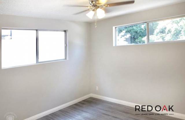 12737 Moorpark Street #6/15 Gallery 3
