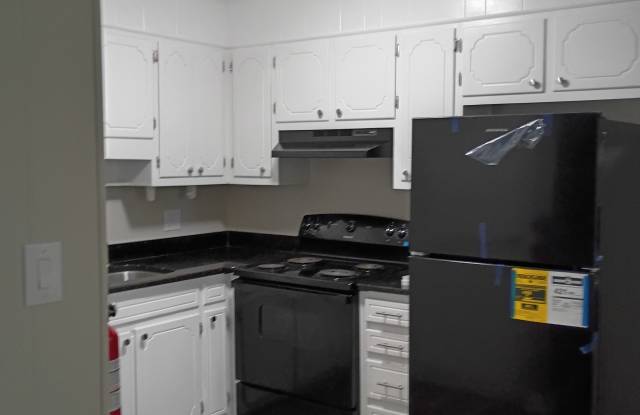 130 Colonial Ct Gallery 2