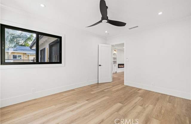 16243 Chatsworth Street Gallery 1