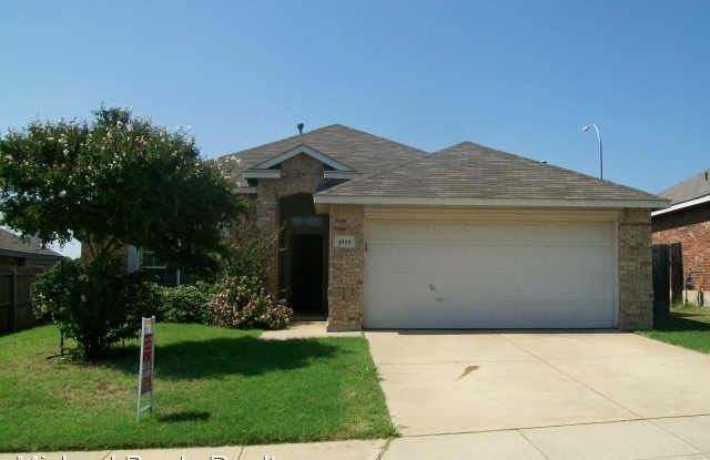 4929 Prestwick Drive - 4929 Prestwick Drive, Fort Worth, TX 76135