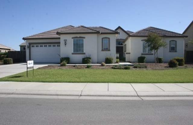 Beautiful 4bd + Office + 3.5ba NW Bakersfield - Price Reduction! Ready for October Move In! - 16021 San Marco Place, Rosedale, CA 93314