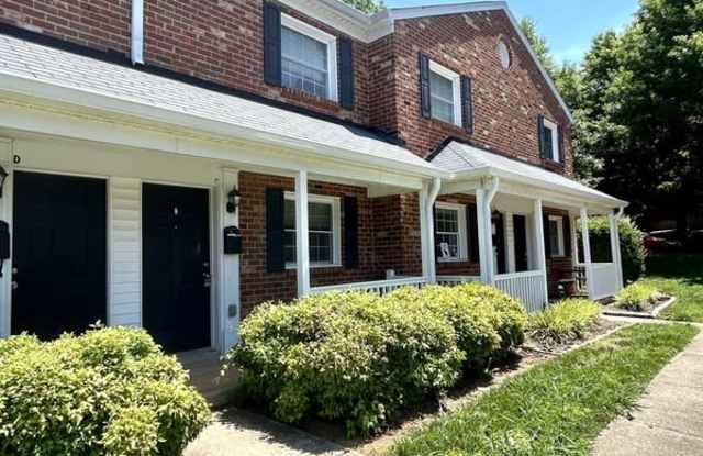 1215 Green Oaks Lane photos photos