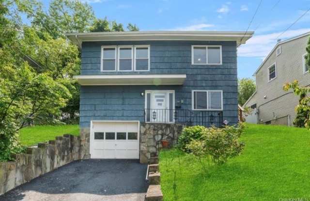 102 Maple Street photos photos