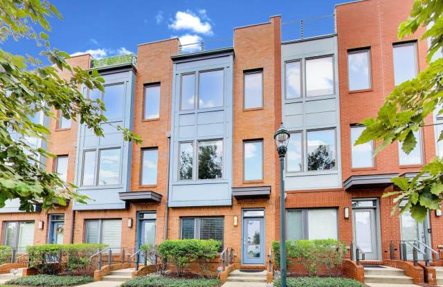 3 bed + 3.5 BA Beautiful "near new" TH w/ Roof Top Deck photos photos 3 bed + 3.5 BA Beautiful "near new" TH w/ Roof Top Deck photos photos