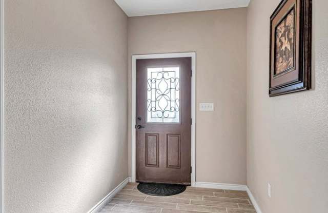 1100 Osprey Dr Gallery 3