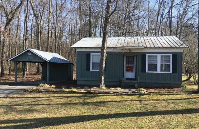 2/1 Cottage in Shannon $1,100 photos photos