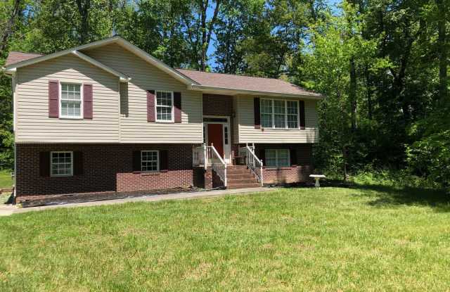 4 Bedroom / 3 Bath Home Church Hill, TN - 415 Greenland Lane, Church Hill, TN 37642