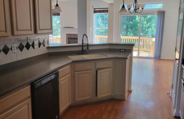 43799 MAISON BLANC Square Gallery 4